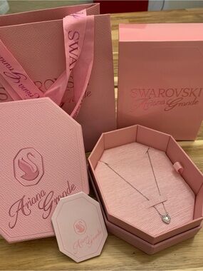 Swarovski Ariana Grande x Swarovski Pendant Necklace, Mixed cuts, Heart
